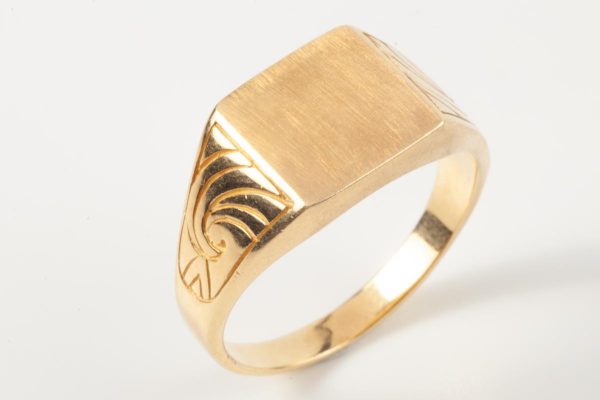 anillo de oro 